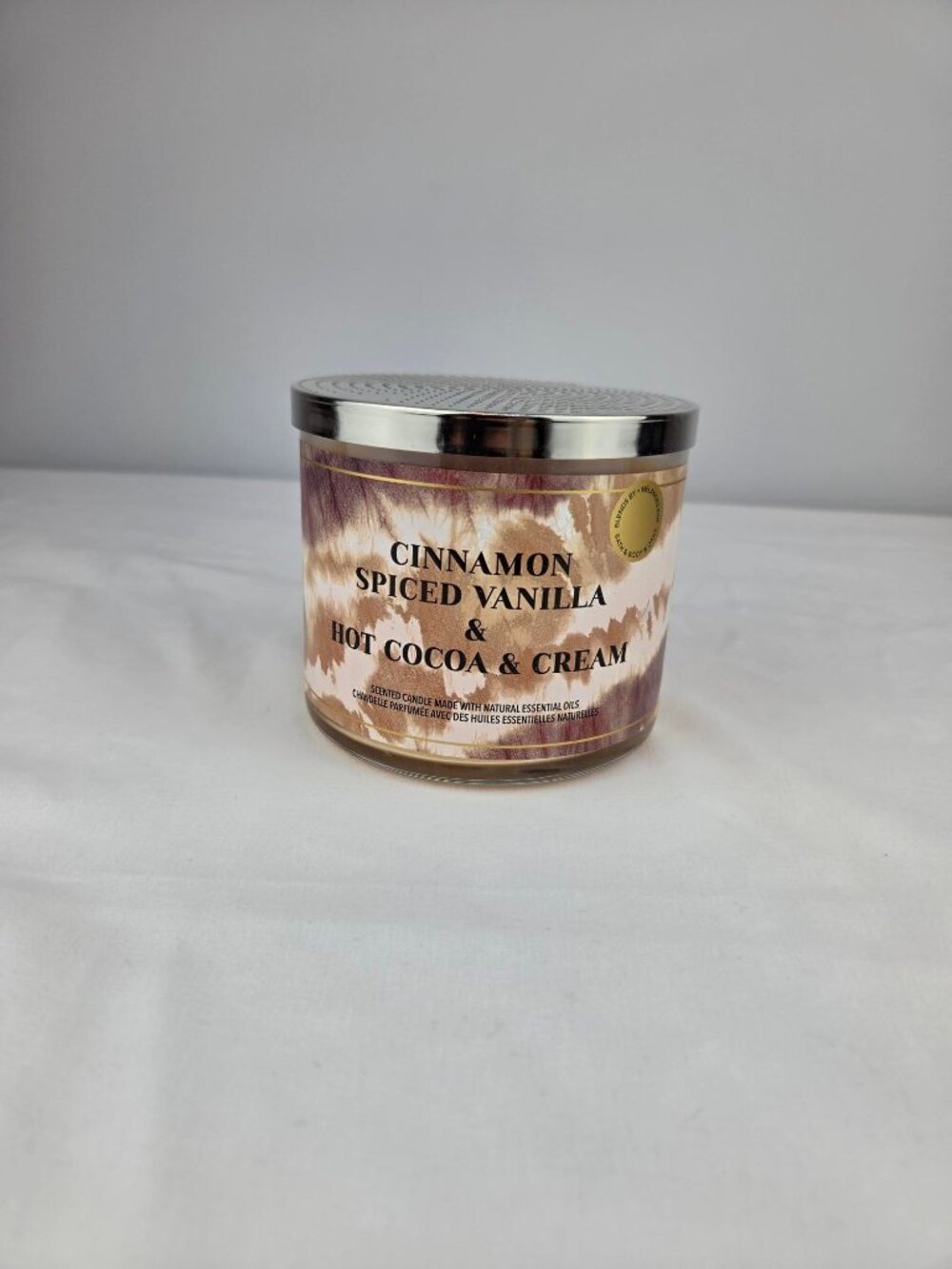 Bath & Body Works Cinnamon Spiced Vanilla & Hot Cocoa & Cream 3-Wick Candle